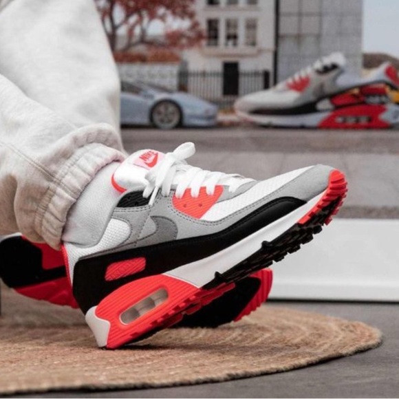 Nike Air Max III Sneakers - Picture 2 of 7